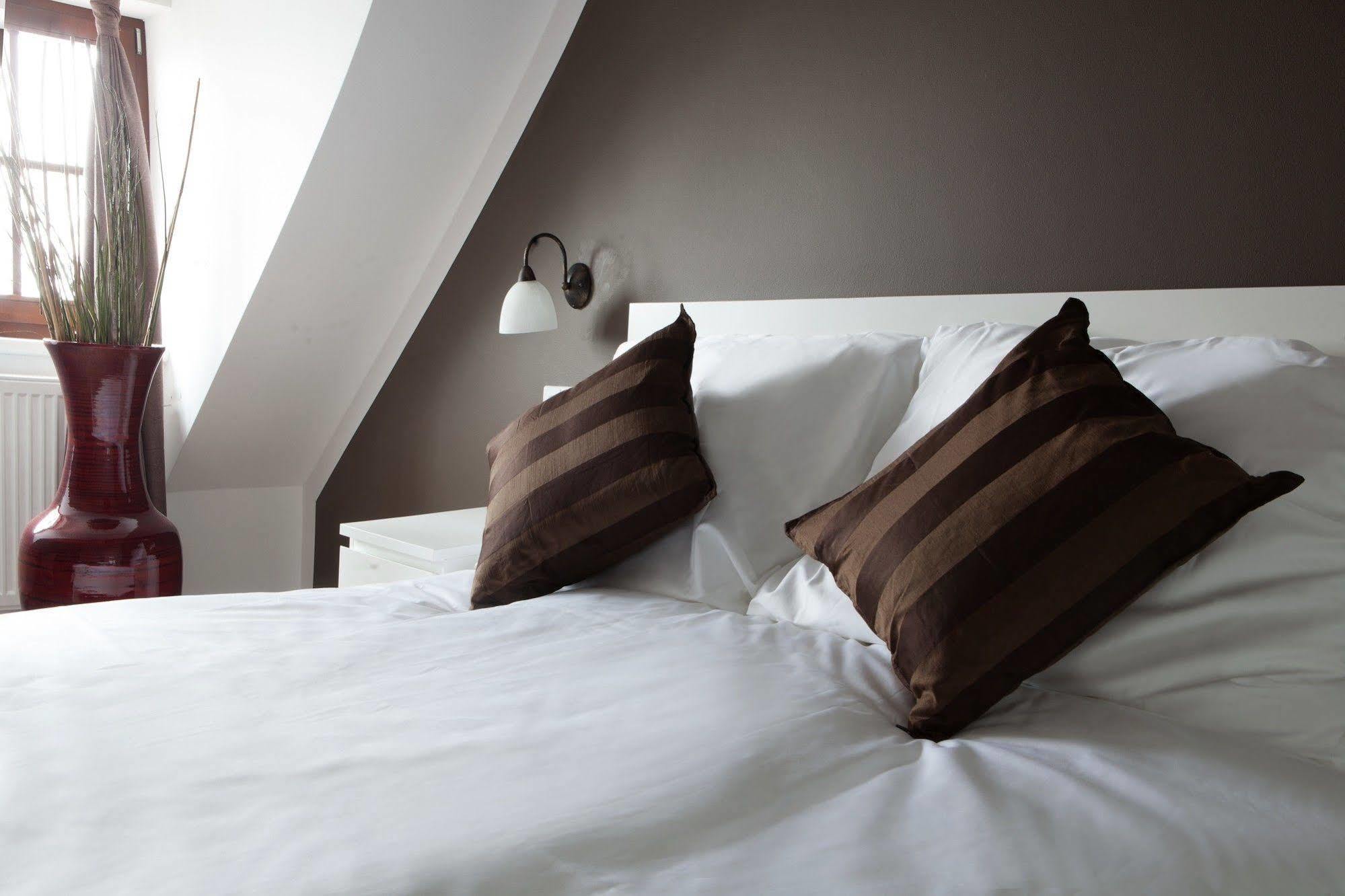 Hotel Koruna Chlumec nad Cidlinou Ngoại thất bức ảnh